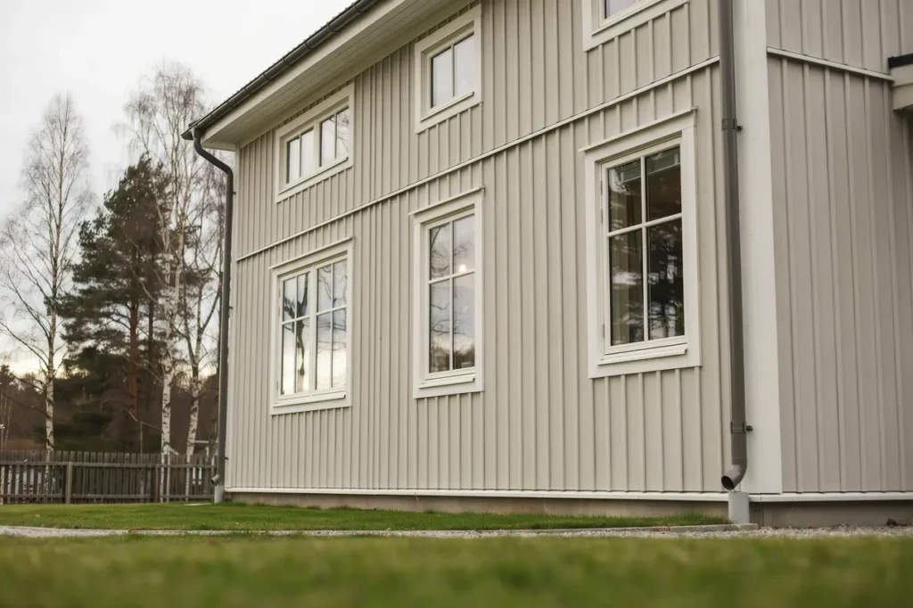 f nster utv ndigt skrapades kittades och m lades i alsike knivsta